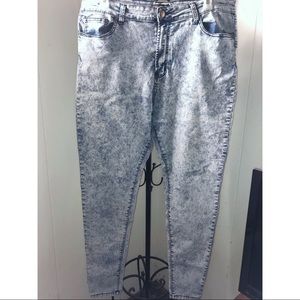 Acid wash skinny jeans